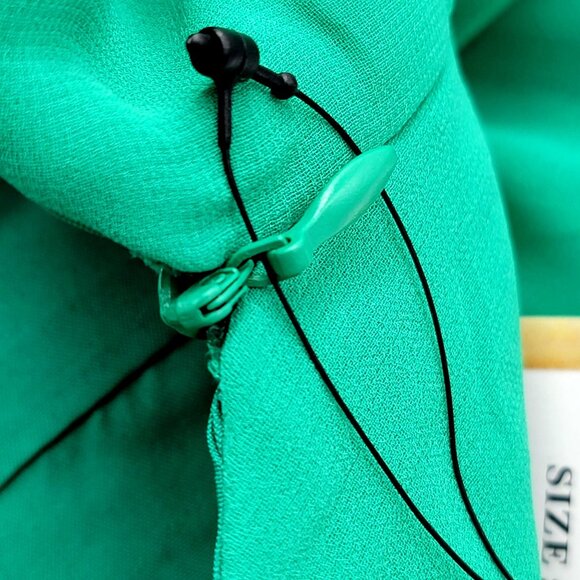 Green Sleeveless V-Neck Ruched Empire Waist Floor-Length Chiffon Dress - Picture 8 of 13